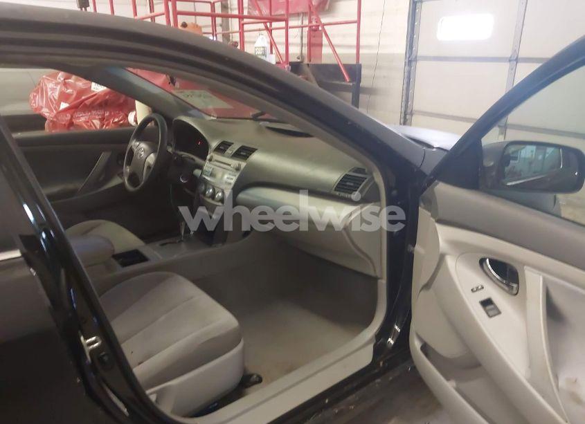 Photo 5 of 2009 Toyota Camry LE (VIN 4T1BE46K39U887637)