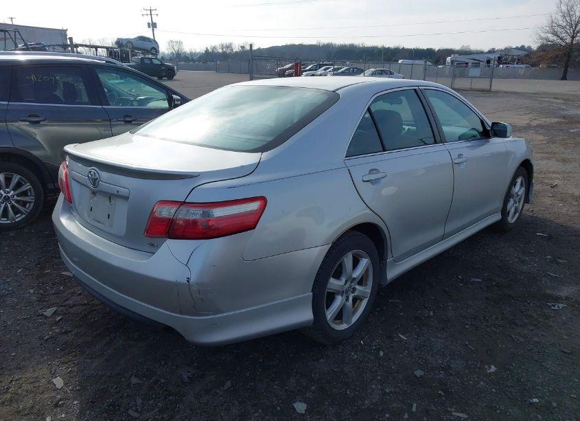 Photo 4 of 2009 Toyota Camry SE (VIN 4T1BE46K39U892675)