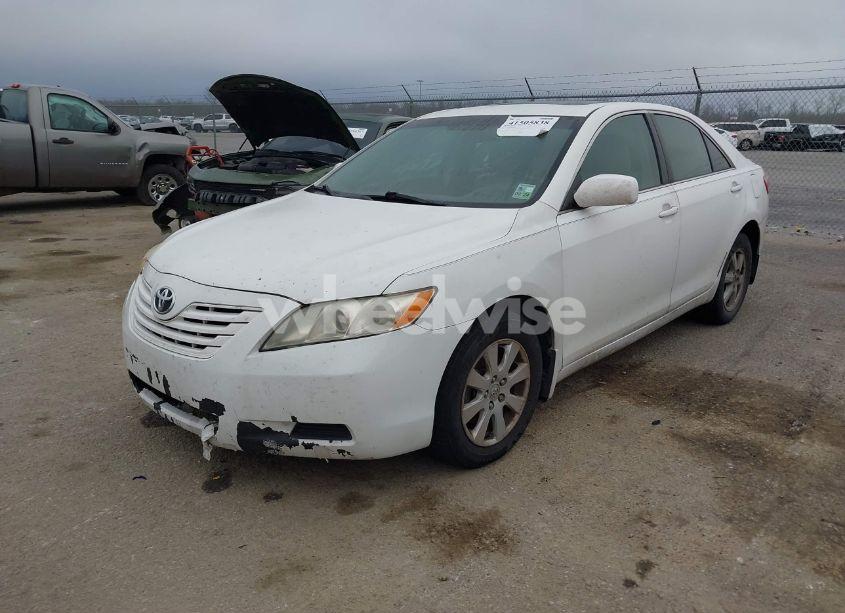 Photo 2 of 2009 Toyota Camry LE (VIN 4T1BE46K39U901696)