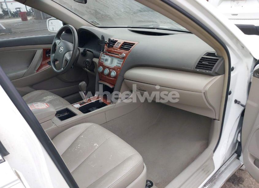 Photo 5 of 2009 Toyota Camry LE (VIN 4T1BE46K39U901696)