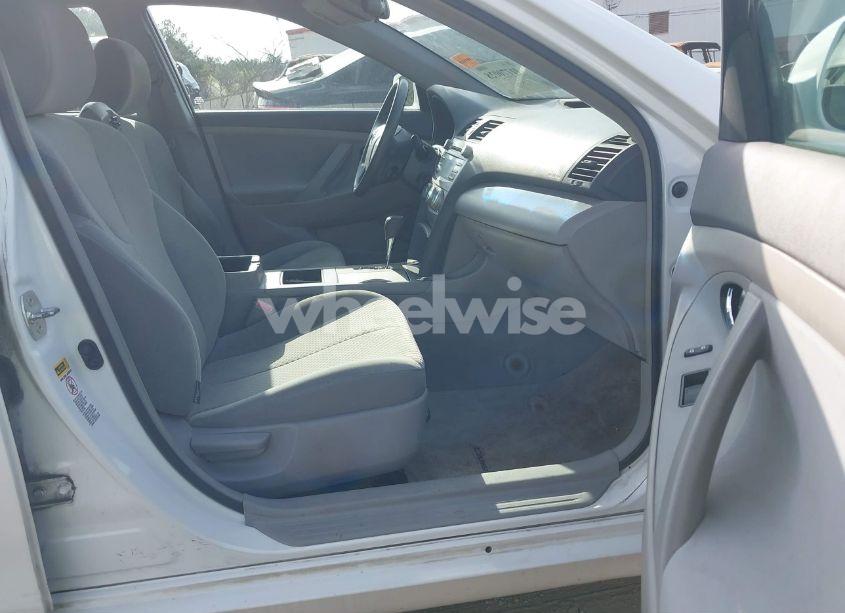 Photo 5 of 2009 Toyota Camry (VIN 4T1BE46K39U915937)