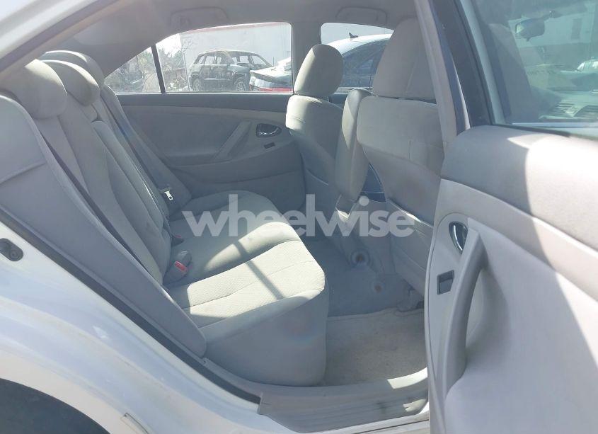 Photo 8 of 2009 Toyota Camry (VIN 4T1BE46K39U915937)