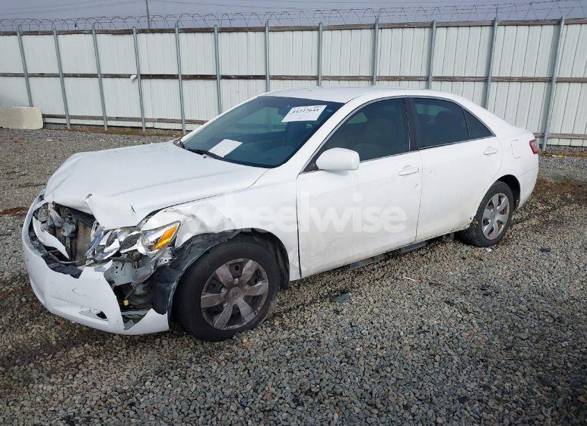 Photo 2 of 2009 Toyota Camry LE (VIN 4T1BE46K39U920006)