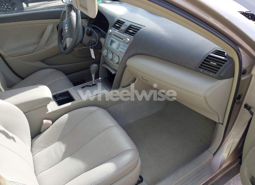 Photo 5 of 2007 Toyota Camry LE (VIN 4T1BE46K47U012662)