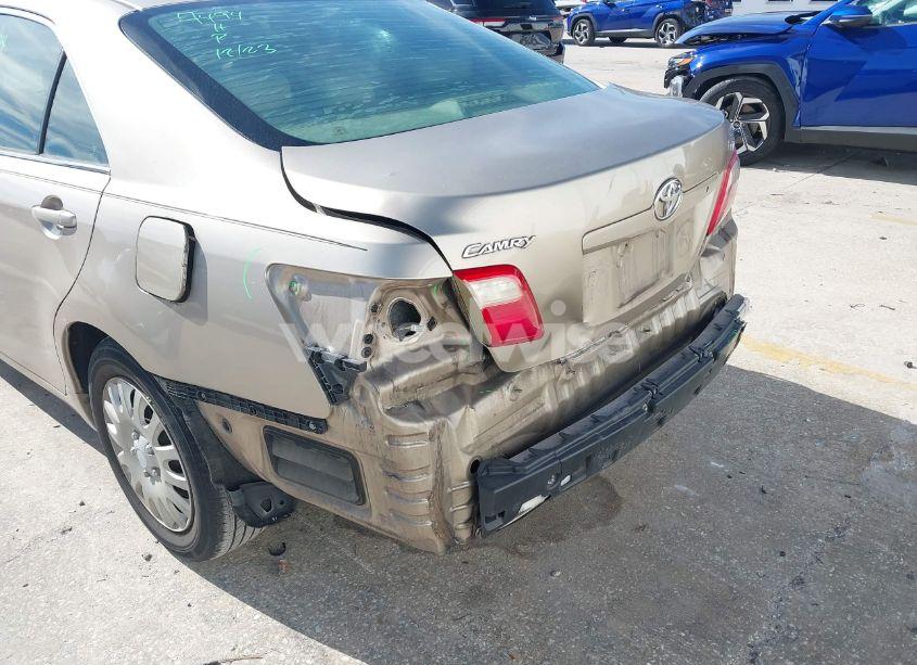 Photo 6 of 2007 Toyota Camry LE (VIN 4T1BE46K47U012662)