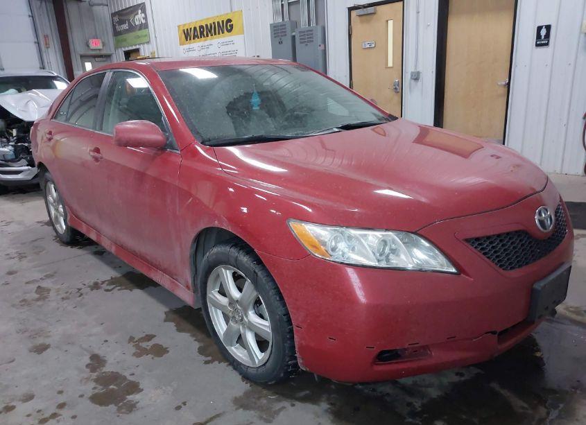 2007 Toyota Camry SE (VIN 4T1BE46K47U020311) main photo