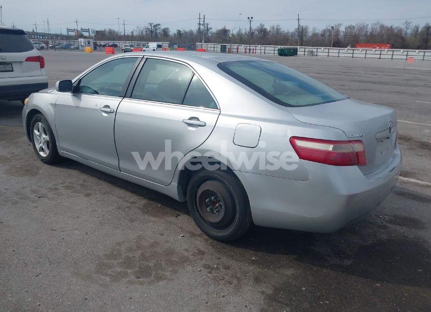 Photo 3 of 2007 Toyota Camry LE (VIN 4T1BE46K47U043586)