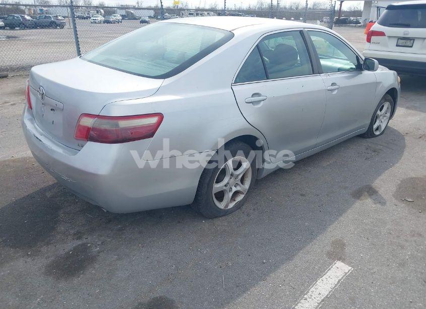 Photo 4 of 2007 Toyota Camry LE (VIN 4T1BE46K47U043586)