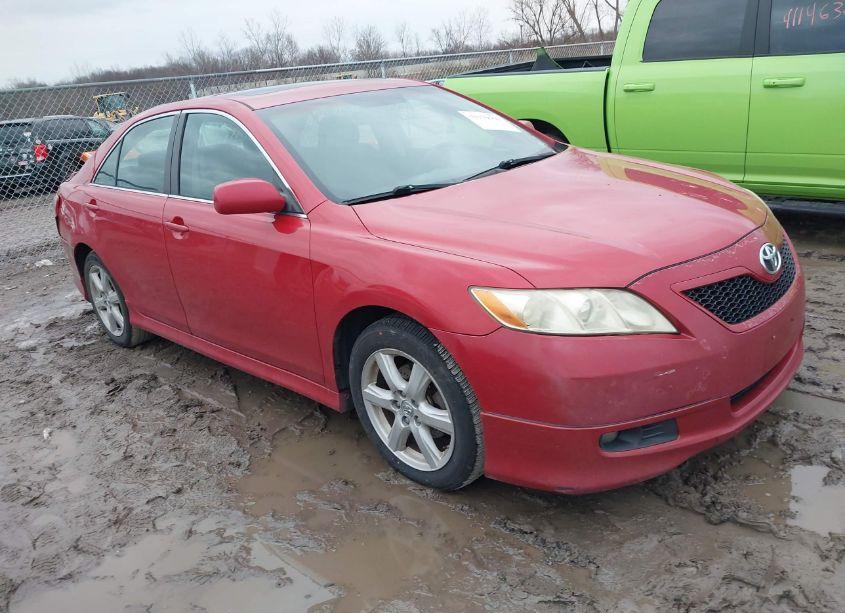 2007 Toyota Camry SE (VIN 4T1BE46K47U059755) main photo