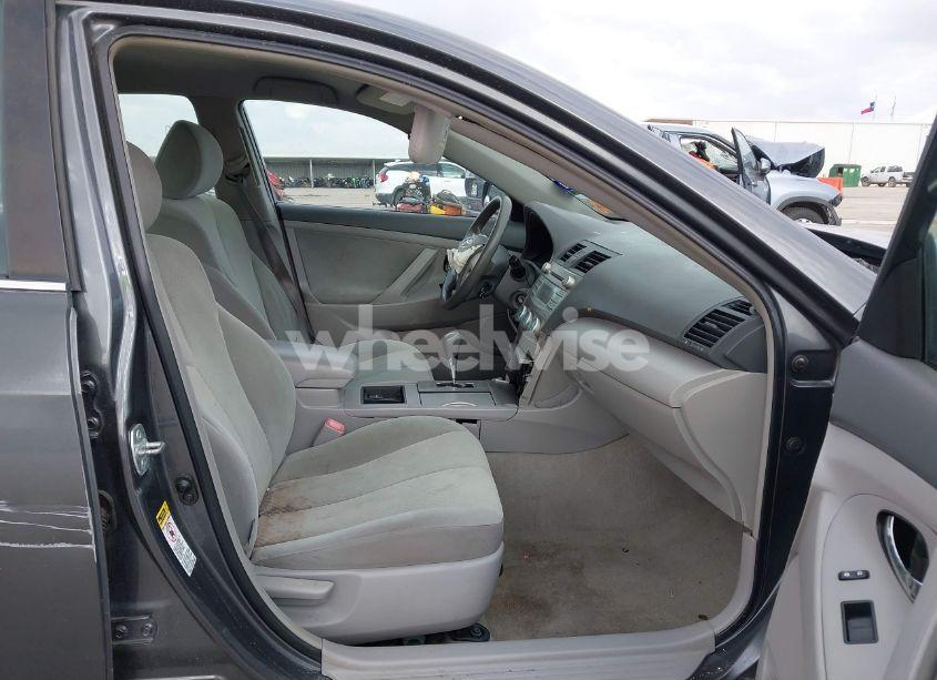 Photo 5 of 2007 Toyota Camry LE (VIN 4T1BE46K47U070397)