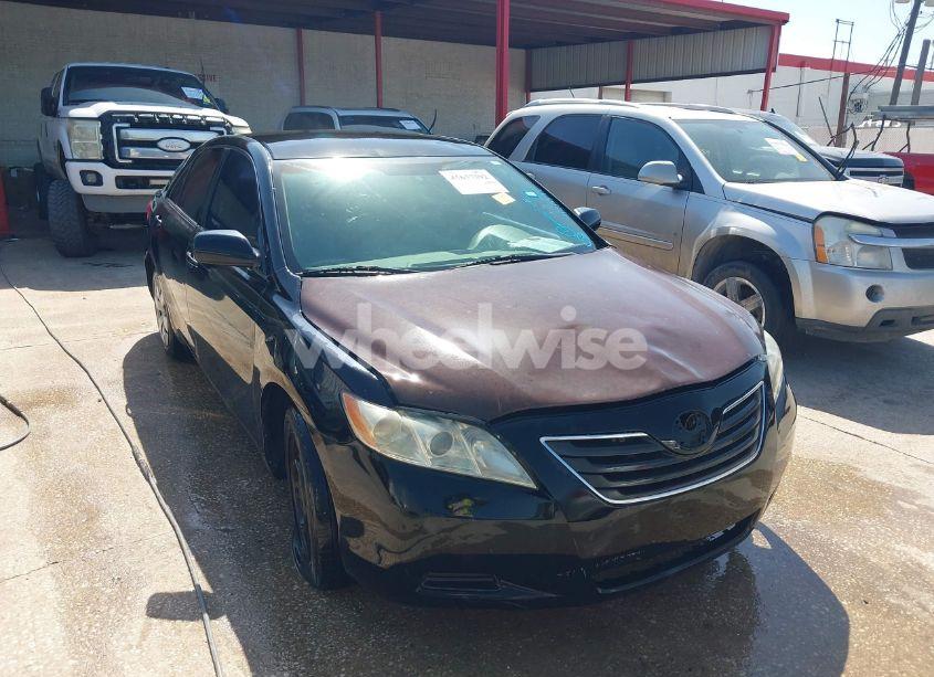 2007 Toyota Camry LE (VIN 4T1BE46K47U081786) main photo