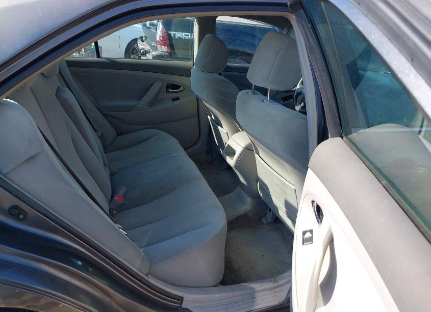 Photo 8 of 2007 Toyota Camry LE (VIN 4T1BE46K47U101907)