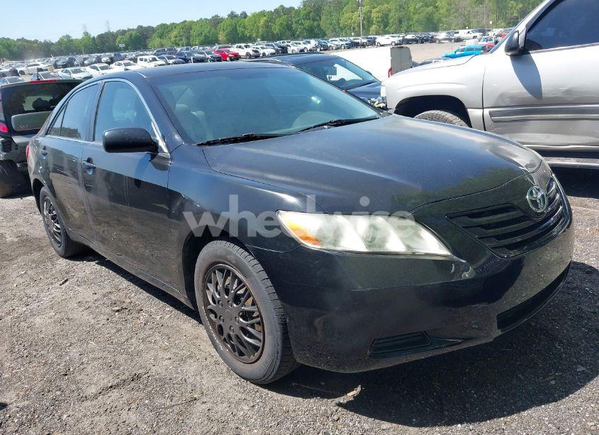 2007 Toyota Camry LE (VIN 4T1BE46K47U110977) main photo