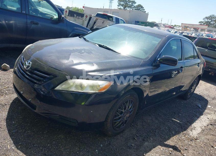 Photo 2 of 2007 Toyota Camry LE (VIN 4T1BE46K47U110977)