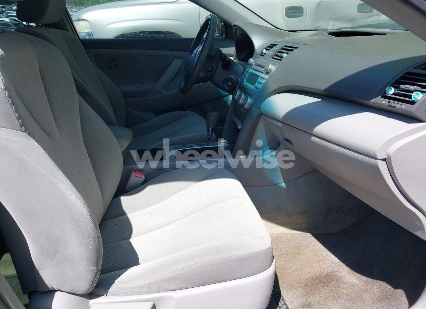 Photo 5 of 2007 Toyota Camry LE (VIN 4T1BE46K47U110977)