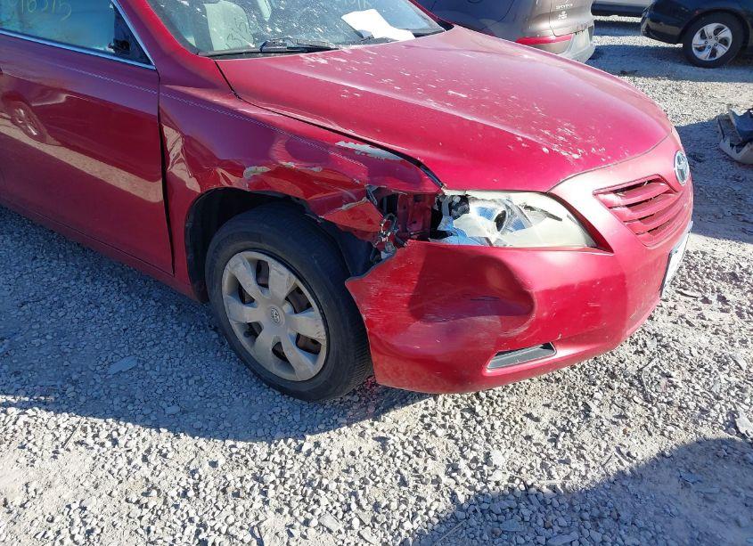 2007 Toyota Camry LE (VIN 4T1BE46K47U127293) main photo