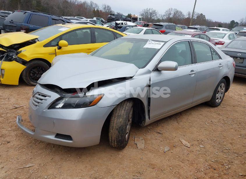 Photo 2 of 2007 Toyota Camry LE (VIN 4T1BE46K47U131019)