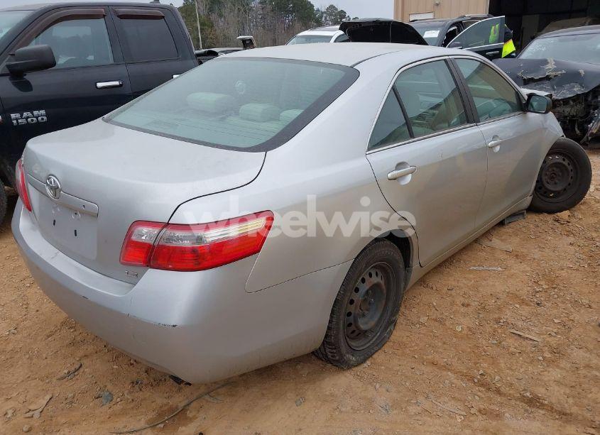 Photo 4 of 2007 Toyota Camry LE (VIN 4T1BE46K47U131019)