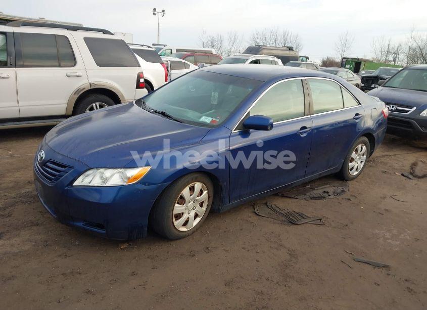 Photo 2 of 2007 Toyota Camry LE (VIN 4T1BE46K47U141646)