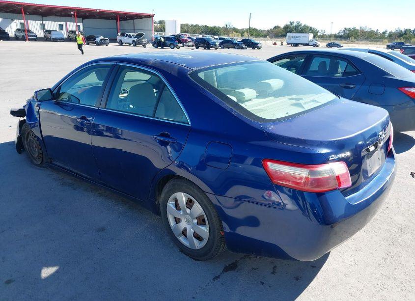 Photo 3 of 2007 Toyota Camry LE (VIN 4T1BE46K47U156535)