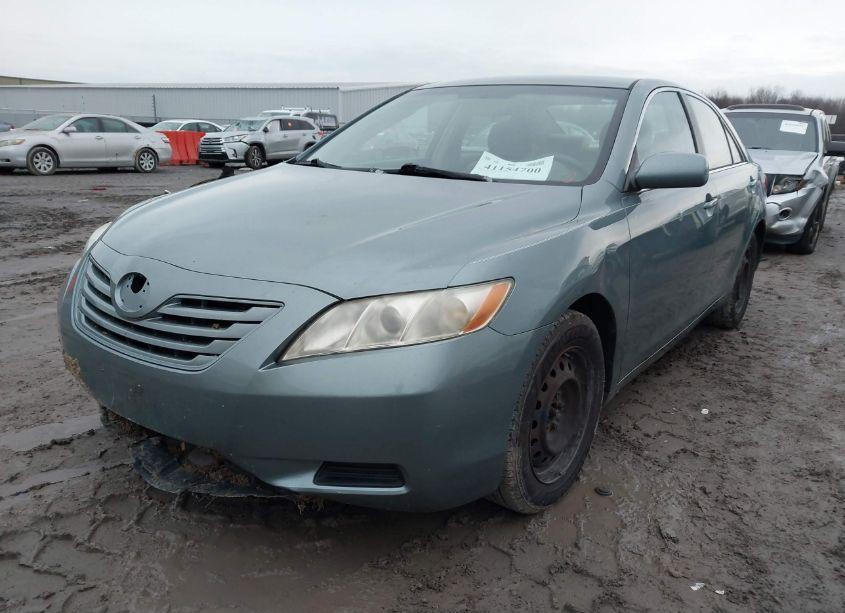 Photo 2 of 2007 Toyota Camry LE (VIN 4T1BE46K47U509498)