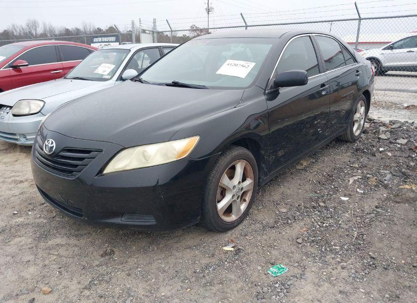 Photo 2 of 2007 Toyota Camry LE (VIN 4T1BE46K47U538502)