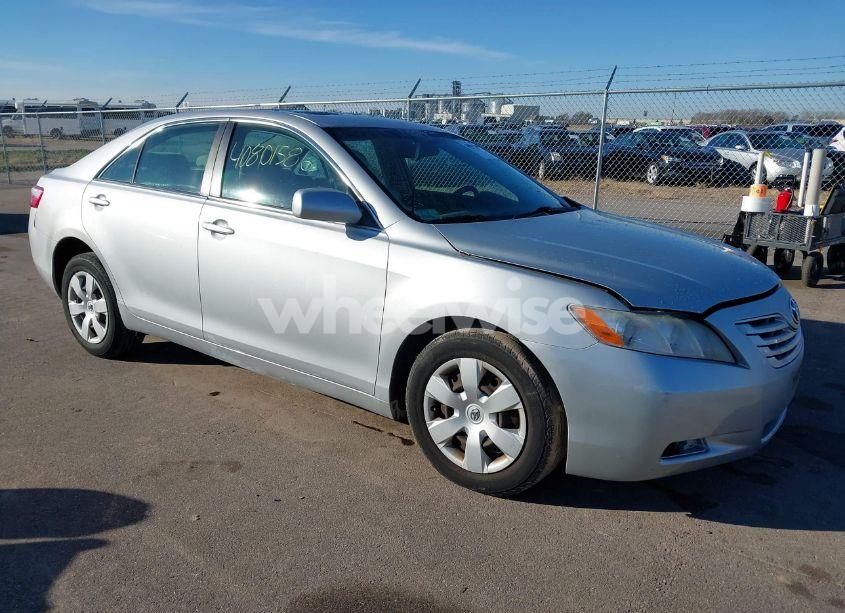 2007 Toyota Camry LE (VIN 4T1BE46K47U540864) main photo