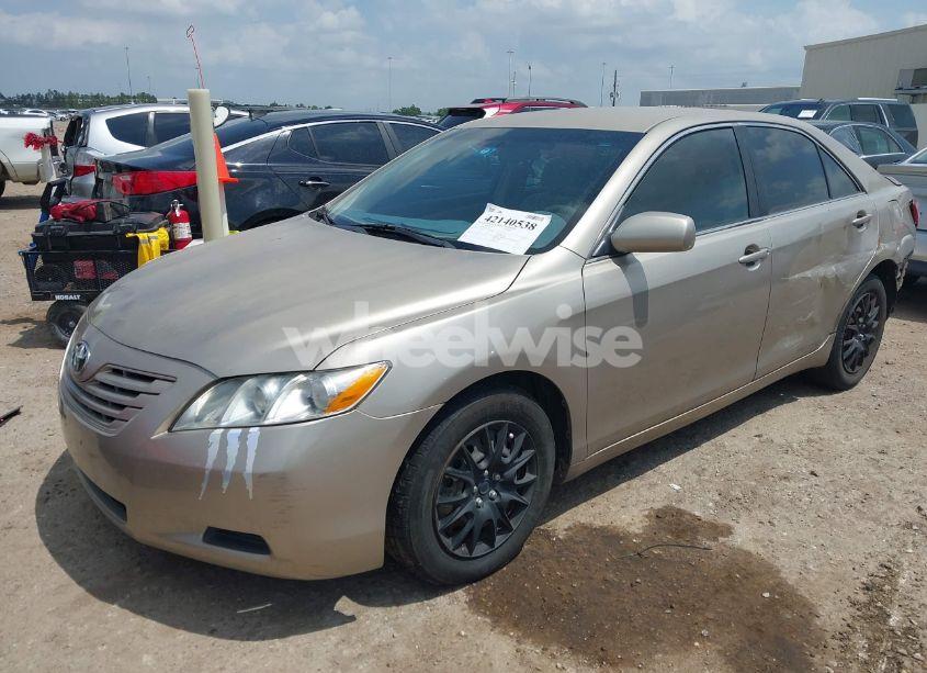 Photo 2 of 2007 Toyota Camry LE (VIN 4T1BE46K47U558006)