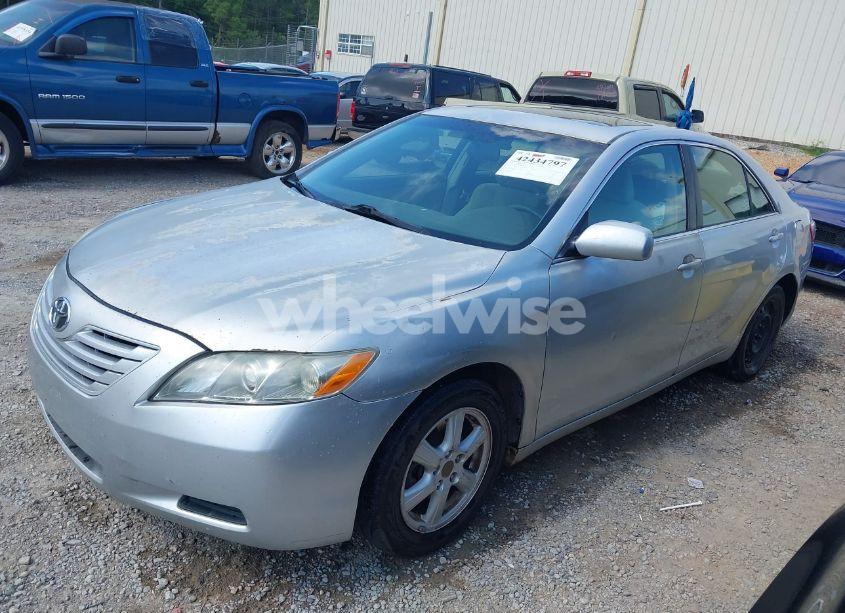 Photo 2 of 2007 Toyota Camry LE (VIN 4T1BE46K47U586629)
