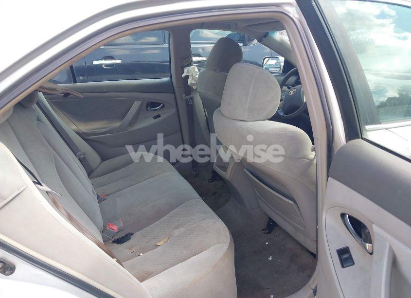 Photo 8 of 2007 Toyota Camry LE (VIN 4T1BE46K47U586629)