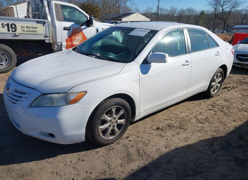 Photo 2 of 2007 Toyota Camry LE (VIN 4T1BE46K47U603915)