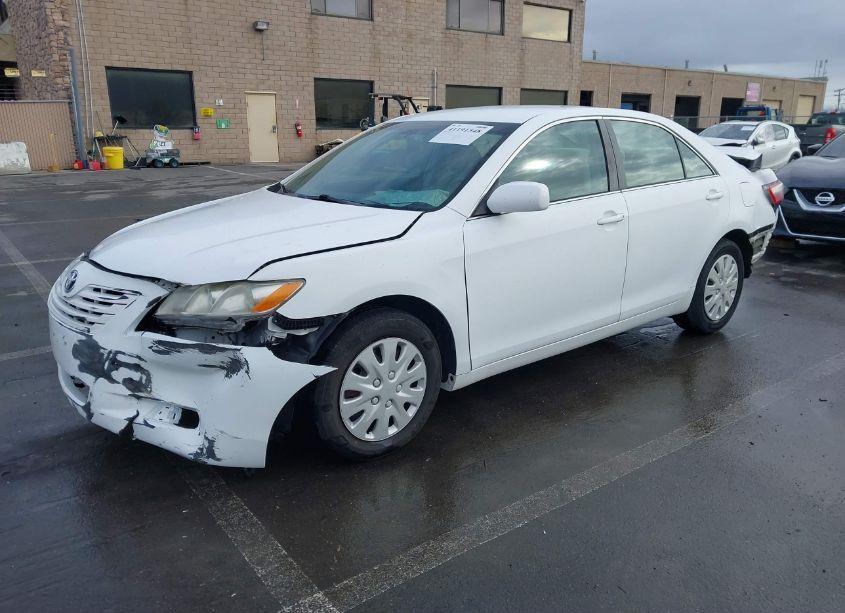 Photo 2 of 2007 Toyota Camry LE (VIN 4T1BE46K47U607429)