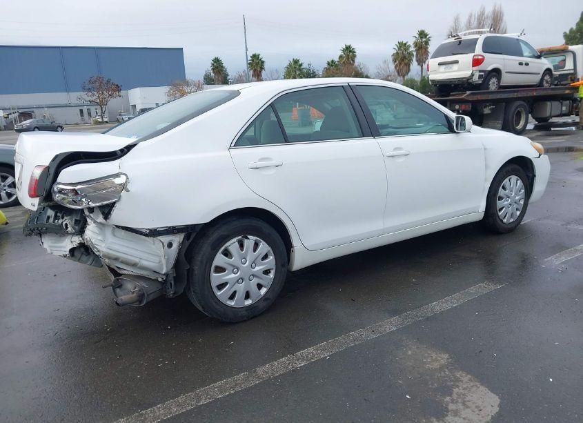 Photo 4 of 2007 Toyota Camry LE (VIN 4T1BE46K47U607429)