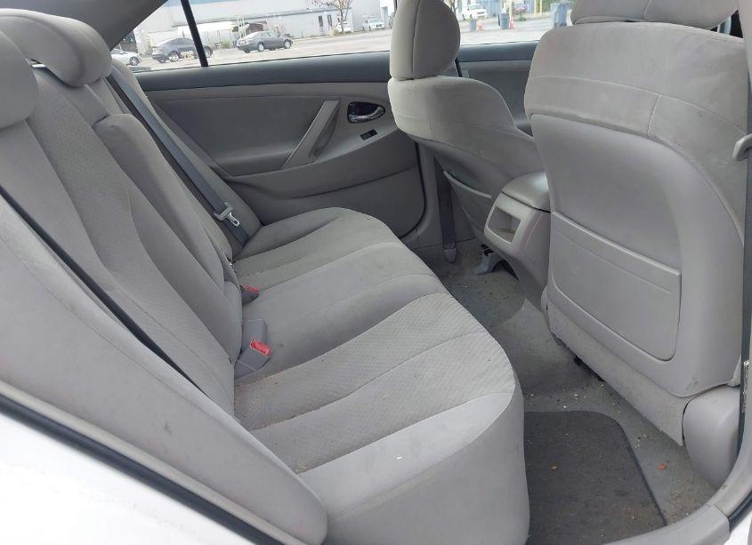 Photo 8 of 2007 Toyota Camry LE (VIN 4T1BE46K47U607429)