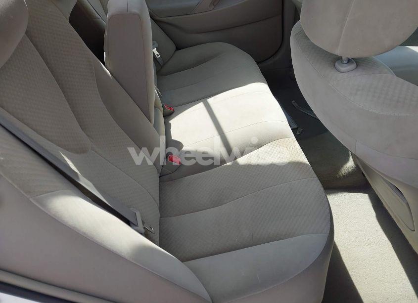 Photo 8 of 2007 Toyota Camry LE (VIN 4T1BE46K47U611674)