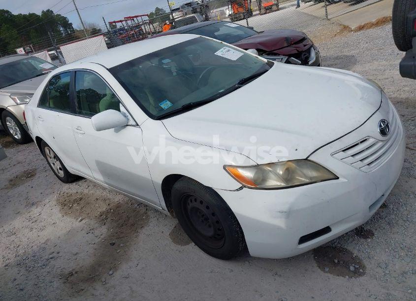 2007 Toyota Camry LE (VIN 4T1BE46K47U627793) main photo