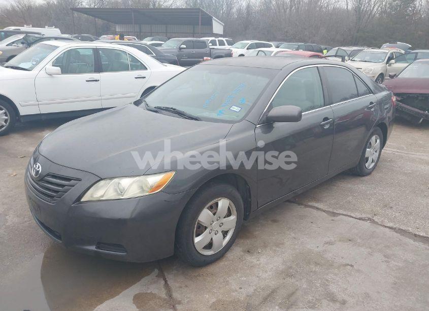 Photo 2 of 2007 Toyota Camry LE (VIN 4T1BE46K47U635800)
