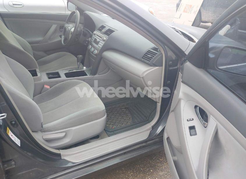 Photo 5 of 2007 Toyota Camry LE (VIN 4T1BE46K47U635800)