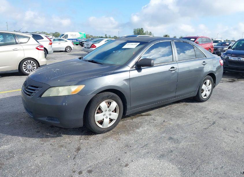 Photo 2 of 2007 Toyota Camry LE (VIN 4T1BE46K47U648224)