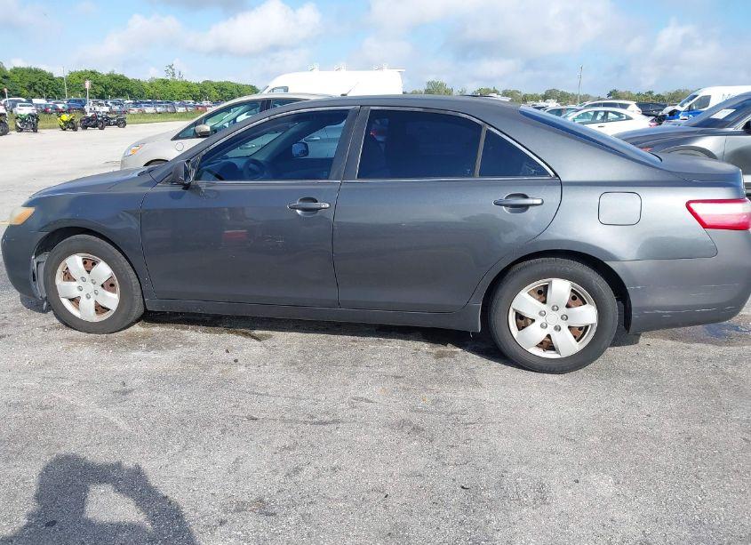 Photo 6 of 2007 Toyota Camry LE (VIN 4T1BE46K47U648224)