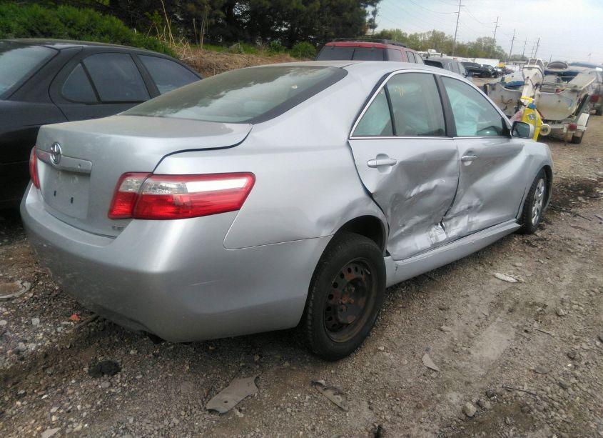 Photo 4 of 2007 Toyota Camry LE (VIN 4T1BE46K47U661152)
