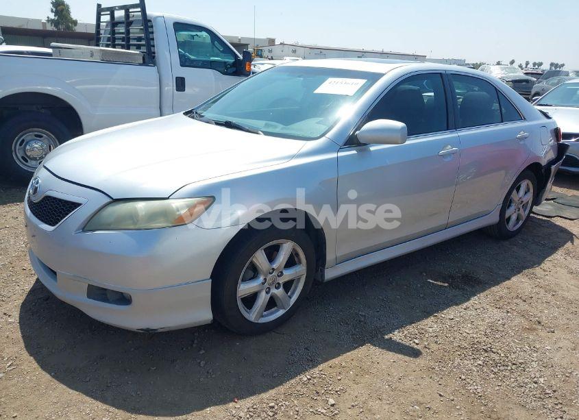 Photo 2 of 2007 Toyota Camry SE (VIN 4T1BE46K47U662432)