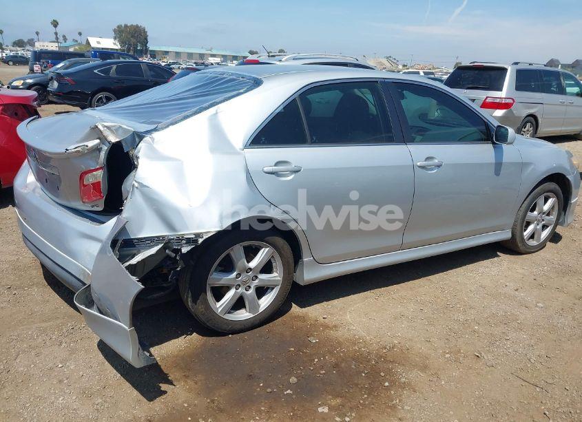 Photo 4 of 2007 Toyota Camry SE (VIN 4T1BE46K47U662432)