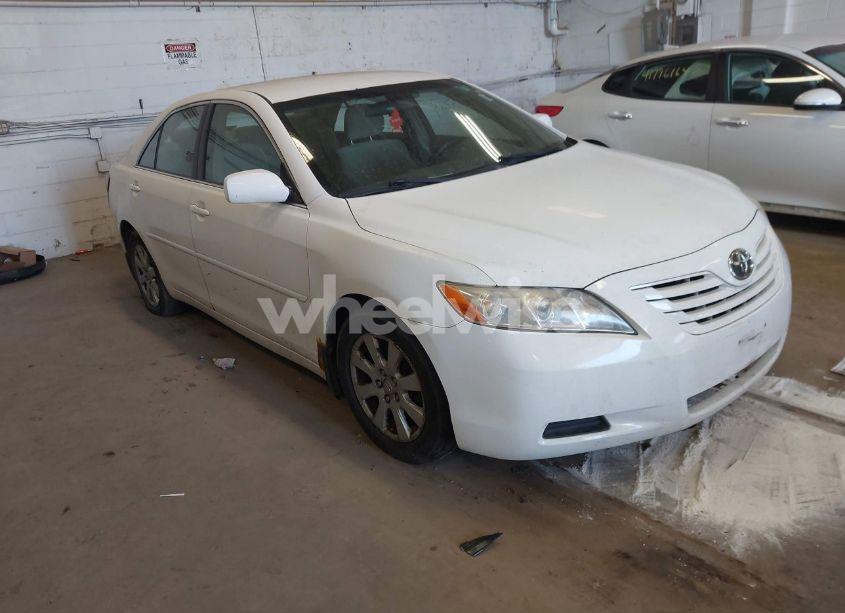 2007 Toyota Camry LE (VIN 4T1BE46K47U667002) main photo