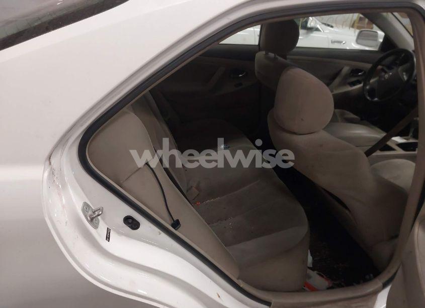 Photo 8 of 2007 Toyota Camry LE (VIN 4T1BE46K47U667002)