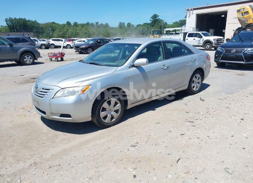 Photo 2 of 2007 Toyota Camry LE (VIN 4T1BE46K47U671051)