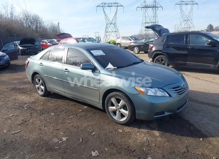 2007 Toyota Camry LE (VIN 4T1BE46K47U682406) main photo
