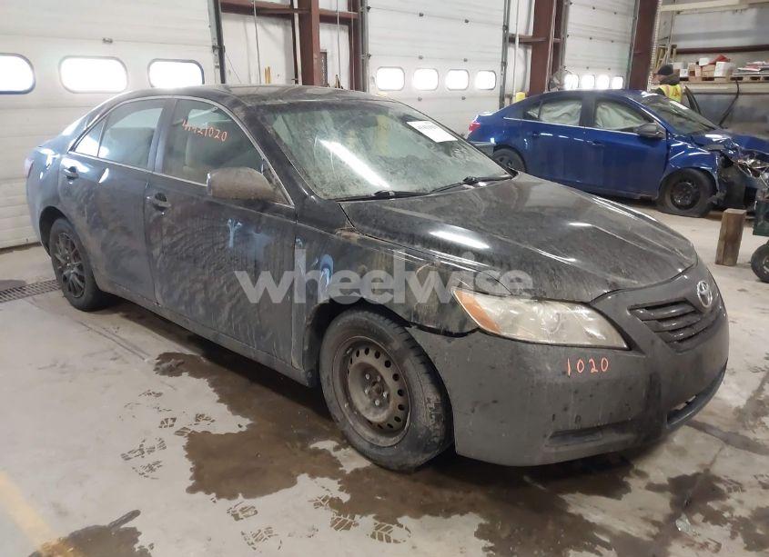 2007 Toyota Camry LE (VIN 4T1BE46K47U688853) main photo