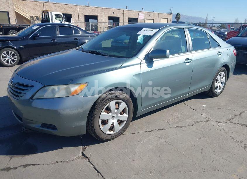 Photo 2 of 2007 Toyota Camry LE (VIN 4T1BE46K47U722838)