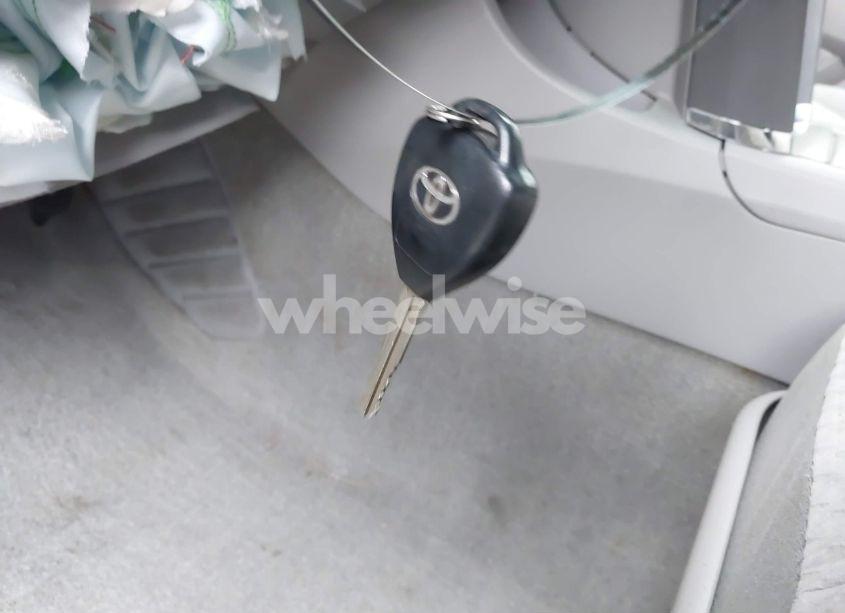 Photo 11 of 2008 Toyota Camry LE (VIN 4T1BE46K48U217481)